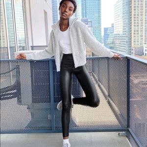 Aritzia Daria Leggings